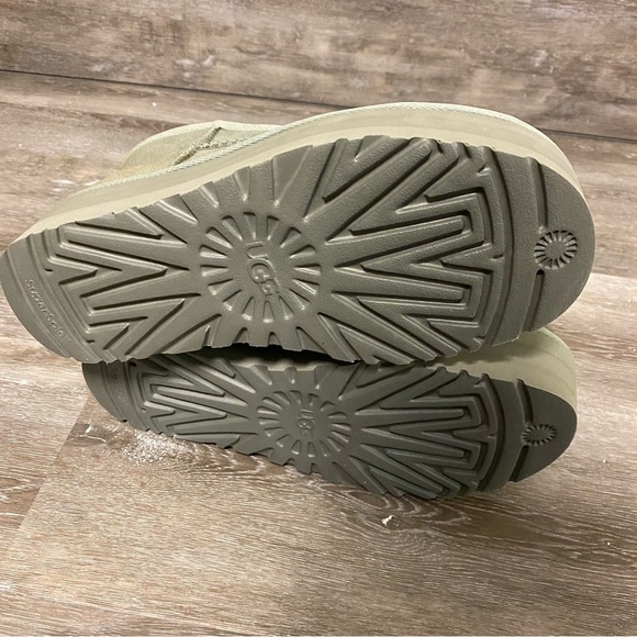 UGG | Ultra Mini Platform Boots In Moss Green Size 11 NEW - Picture 13 of 15